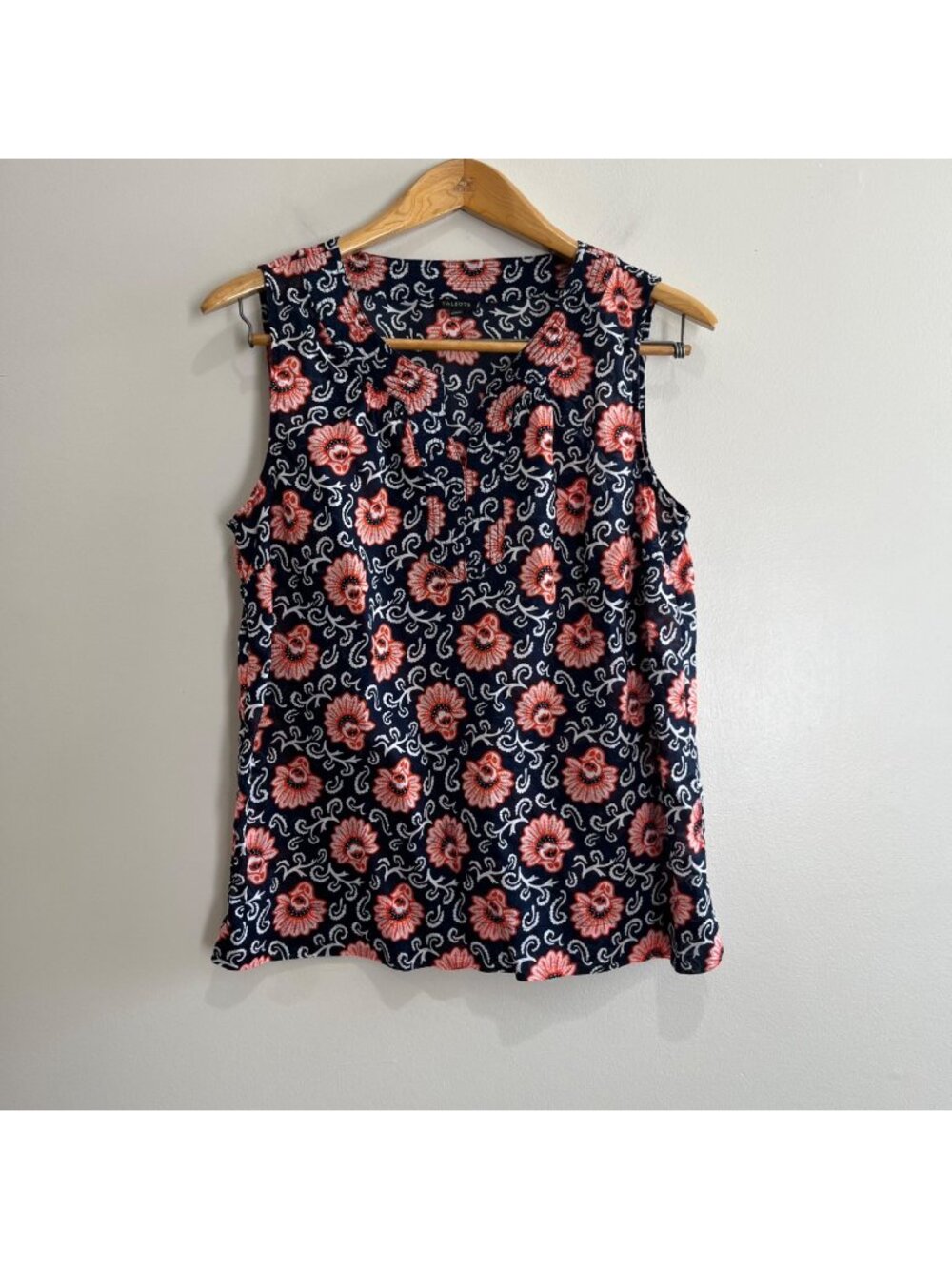 Talbots Sleeveless Blouse Womens 12 Navy Orange Floral V-Neck